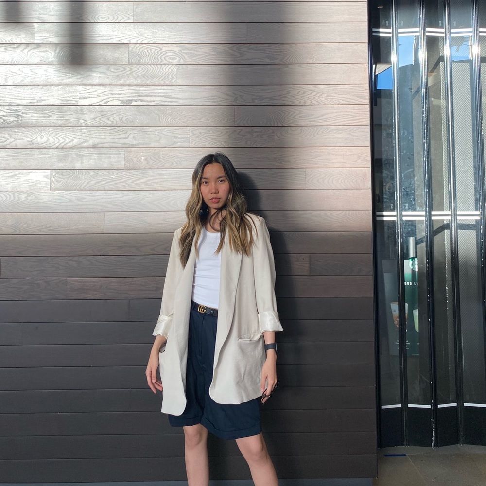 Meet your Posher, Corina